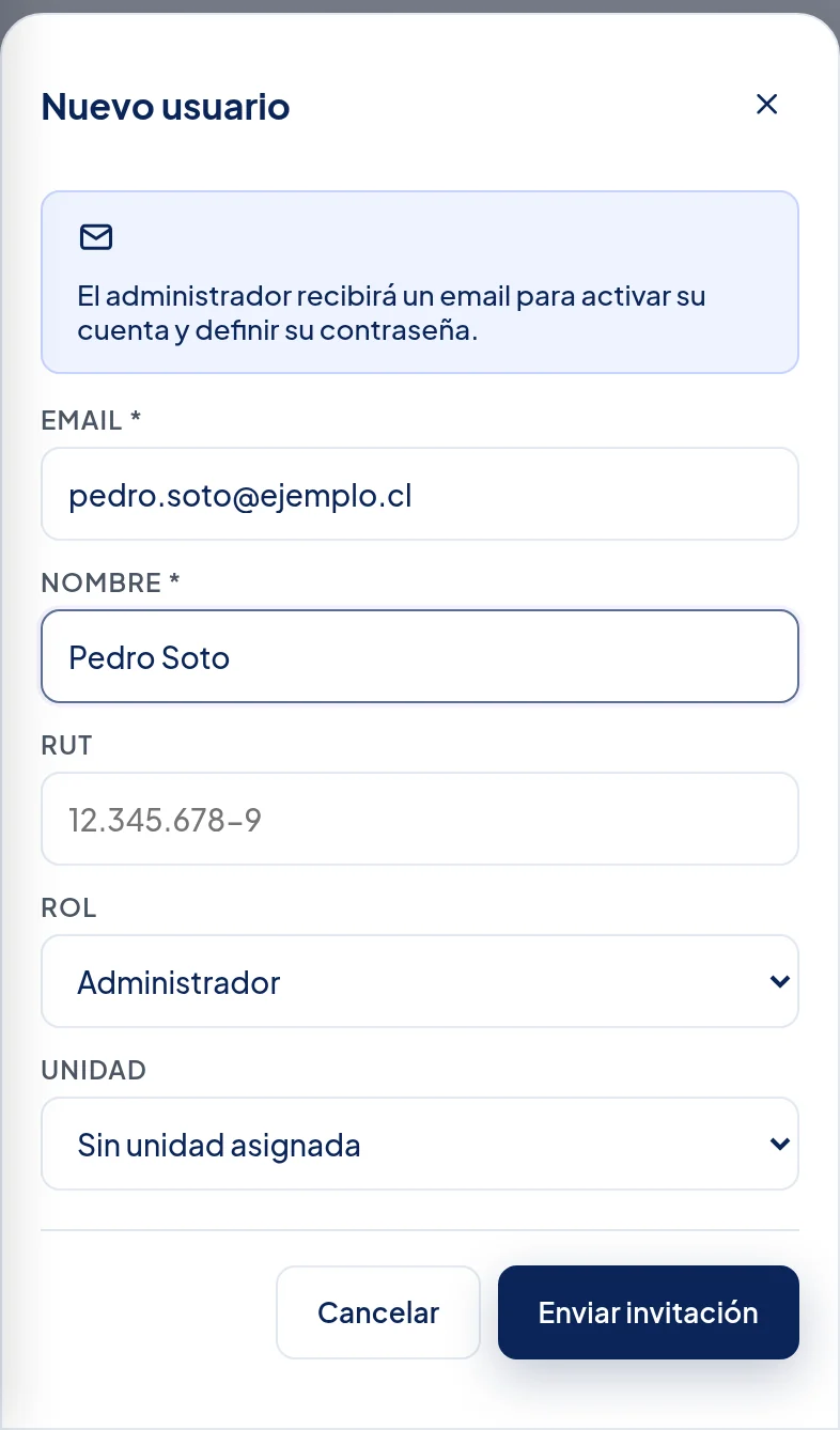 La misma ventana en el teléfono con el correo y el nombre escritos.