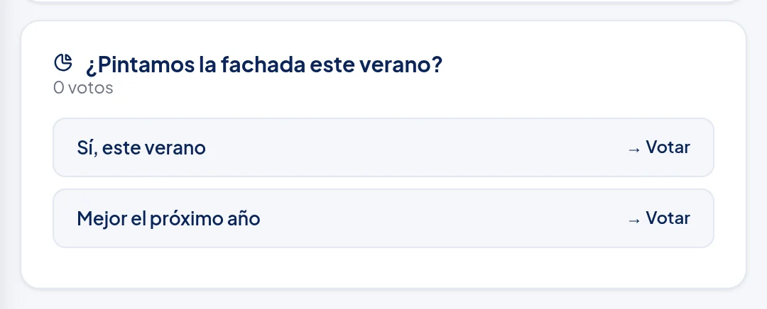 Encuesta ¿Pintamos la fachada este verano?, 0 votos, con dos opciones: Sí, este verano y Mejor el próximo año, cada una con → Votar.