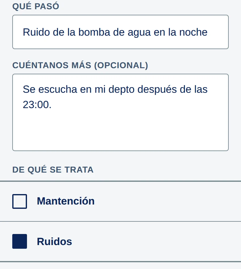 Formulario del reclamo: Qué pasó, con Ruido de la bomba de agua en la noche; Cuéntanos más; y la lista De qué se trata con Ruidos elegido.